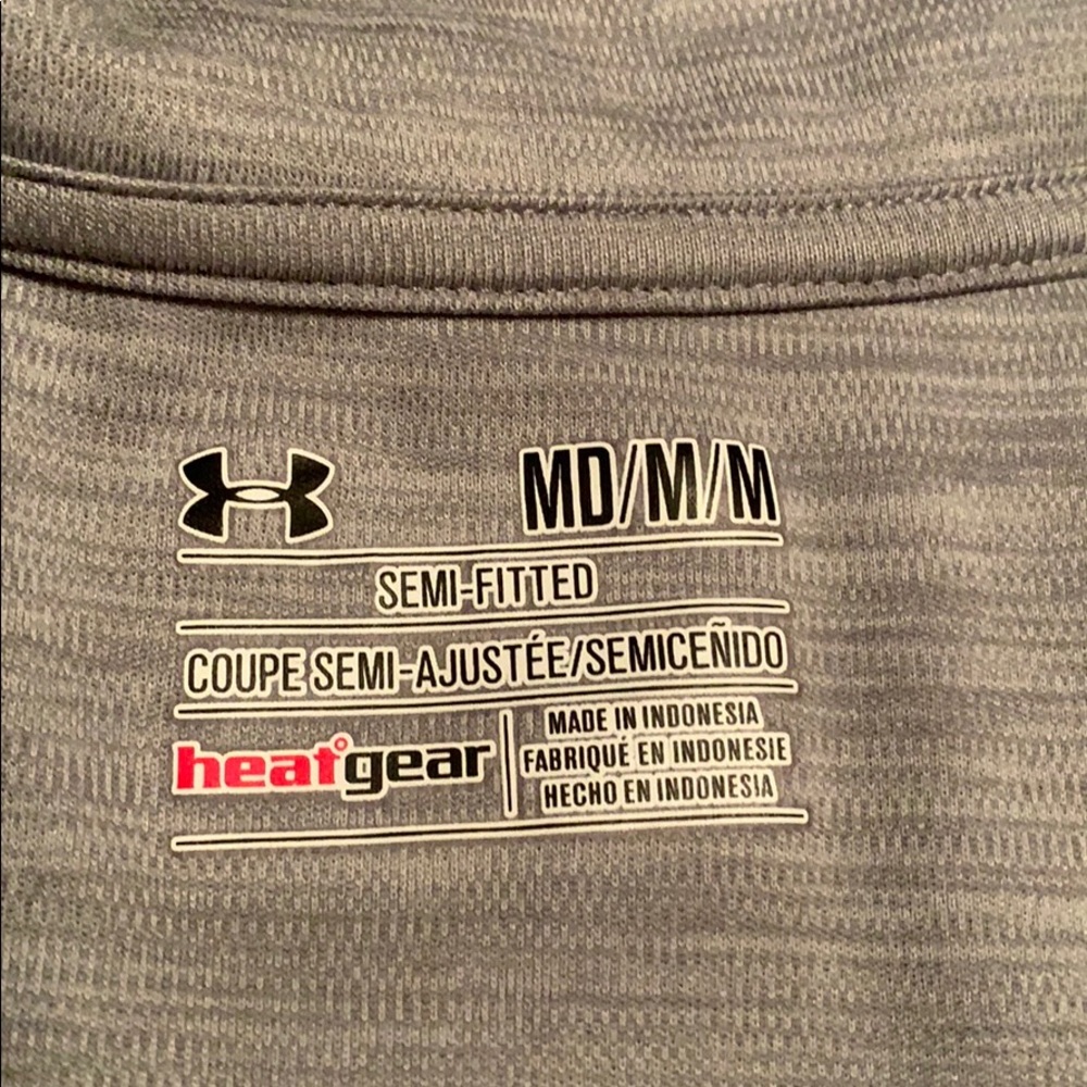Under Armour heat gear 1/4 zip top - Picture 2 of 5